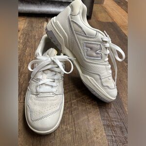 New Balance off white sneakers, women’s size 8